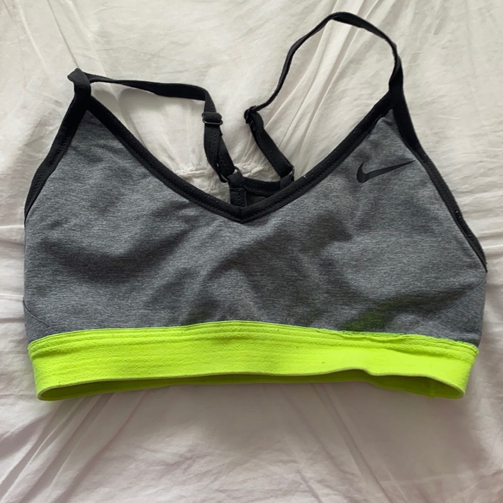 nike sports bra